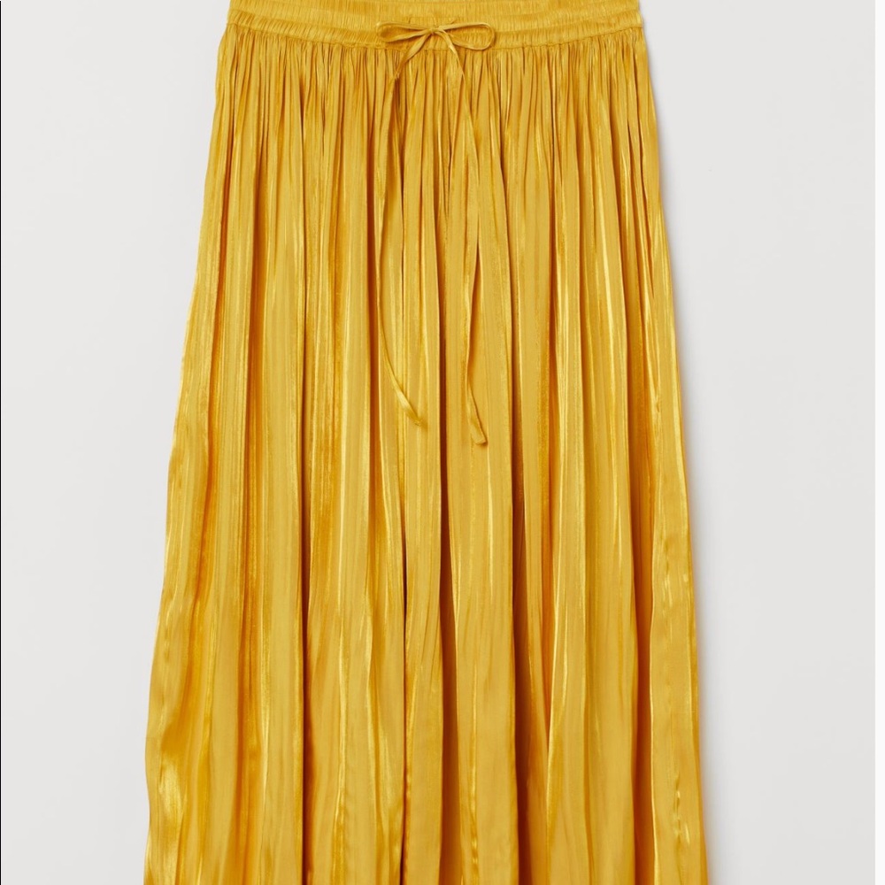 H&M Yellow Pleased Calf-length Skirt